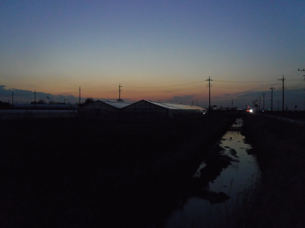 2017/03/04_用水路の夕暮れ