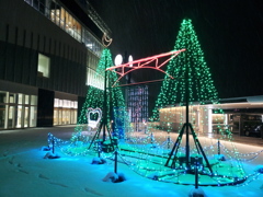2017/12/12_雪の黒部宇奈月温泉駅前イルミネーション