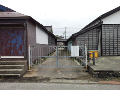 2018/06/16_米騒動発祥の地 旧十二銀行裏門