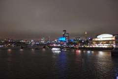 2016/05/19_ハンガーフォード橋から夜のテムズ川を望む