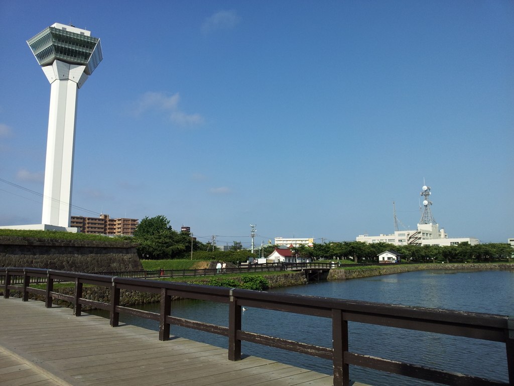 2016/08/13_五稜郭公園から五稜郭タワーを望む