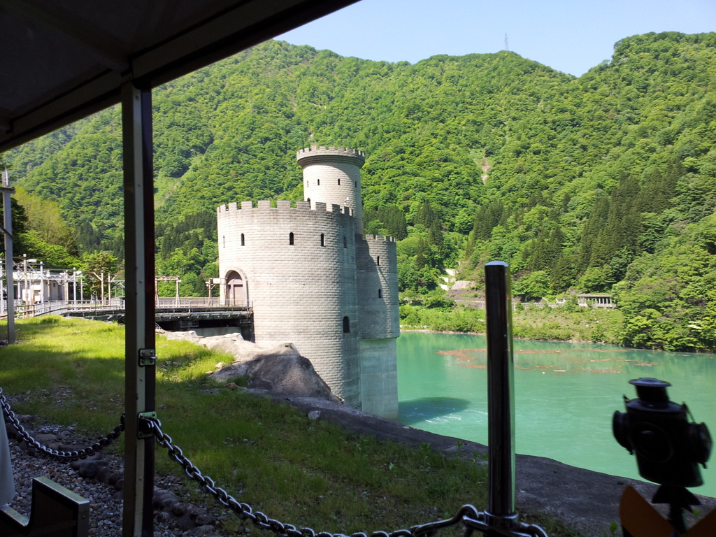 2017/05/20_宇奈月〜欅平間の車窓風景 新柳河原発電所
