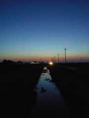 2017/04/15_用水路の夕暮れ