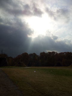 2016/11/13_三内丸山遺跡の天使の梯子