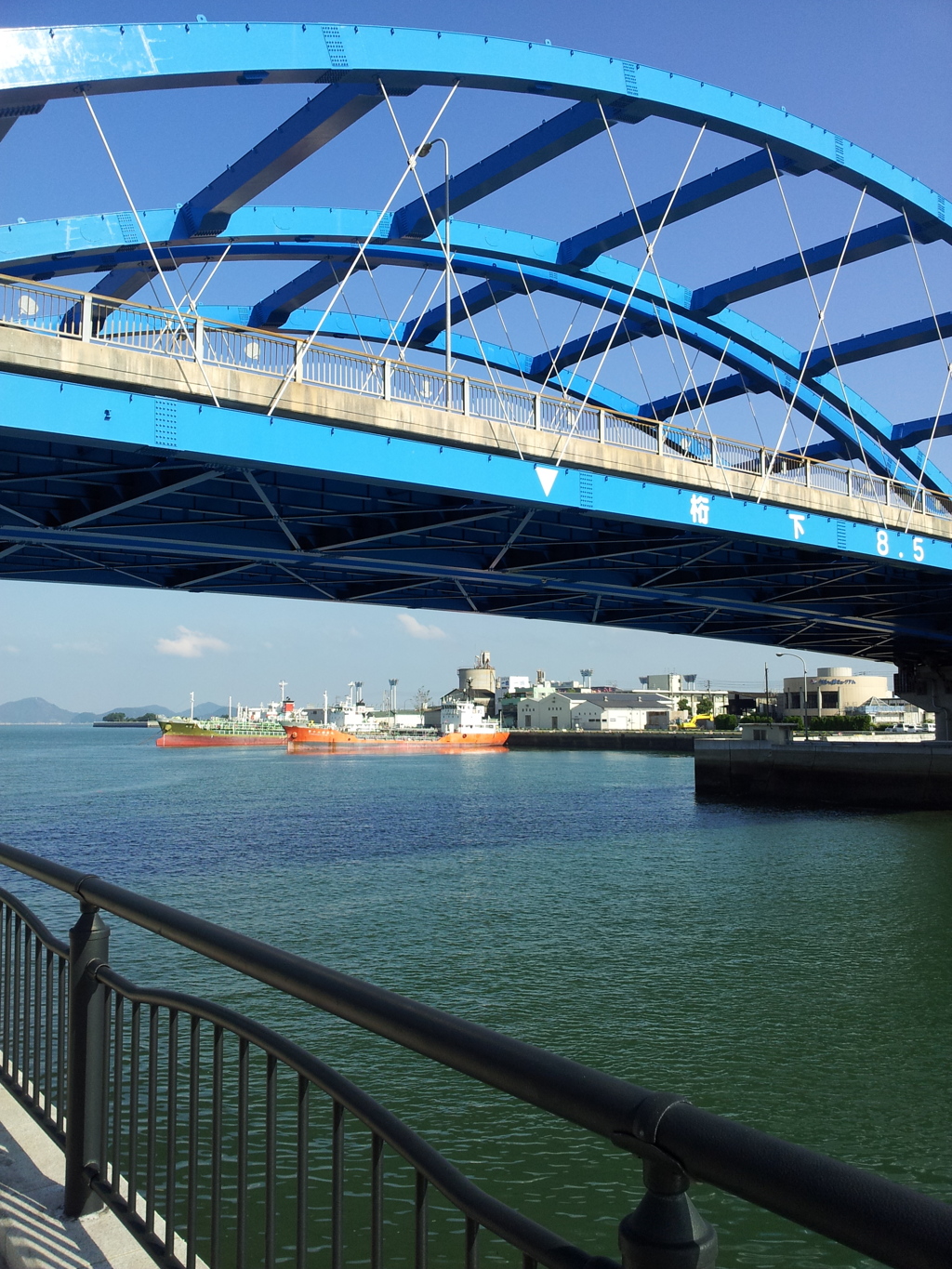 2017/10/26_丸亀港と京極大橋