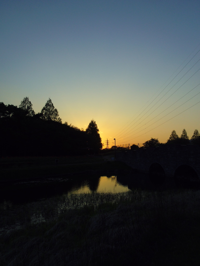 2017/04/23_花の丘農林公苑の夕暮れ