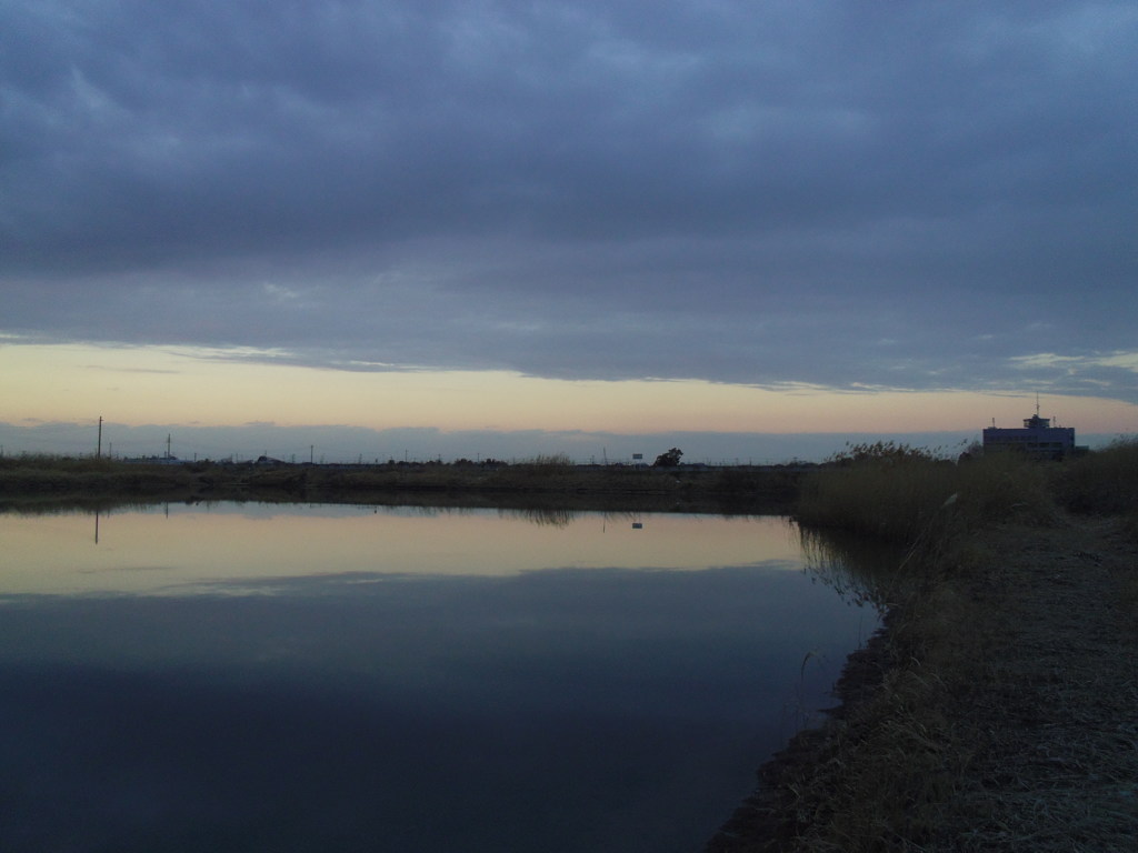 2017/02/25_溜め池の夕暮れ