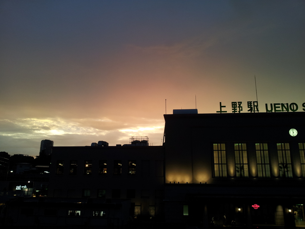 2015/07/18_上野駅の夕暮れ