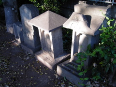 2017/05/04_神明神社参道入口の石造物