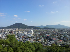 2017/10/26_丸亀城三の丸月見櫓跡から聖通寺山を望む