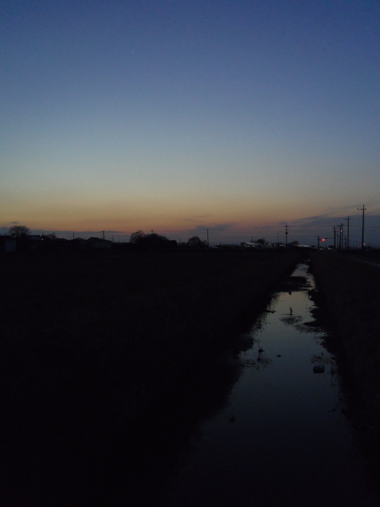 2017/03/04_用水路の夕暮れ