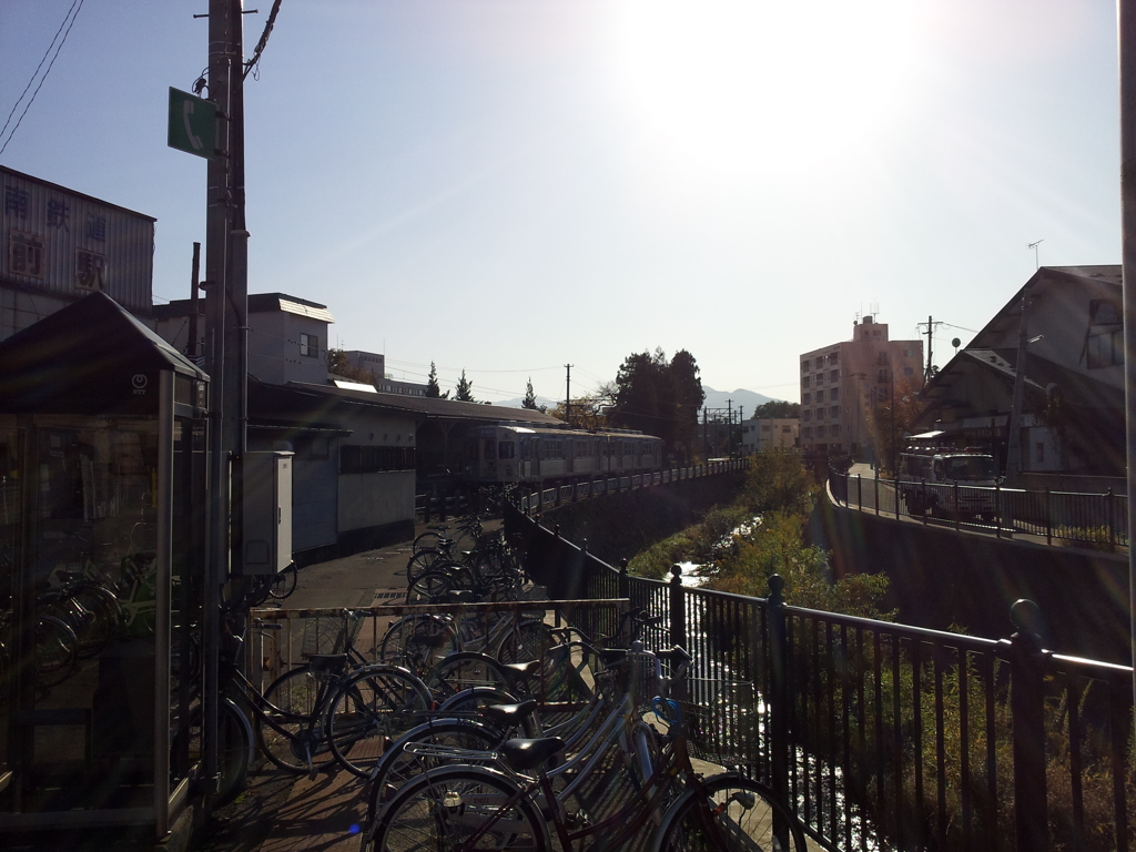 2016/11/14_中央弘前駅と土淵川