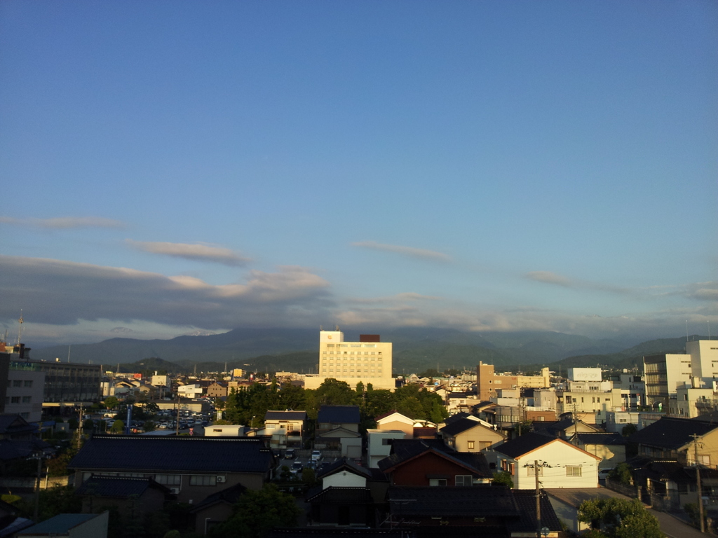 2017/06/14_宿から立山連峰を望む