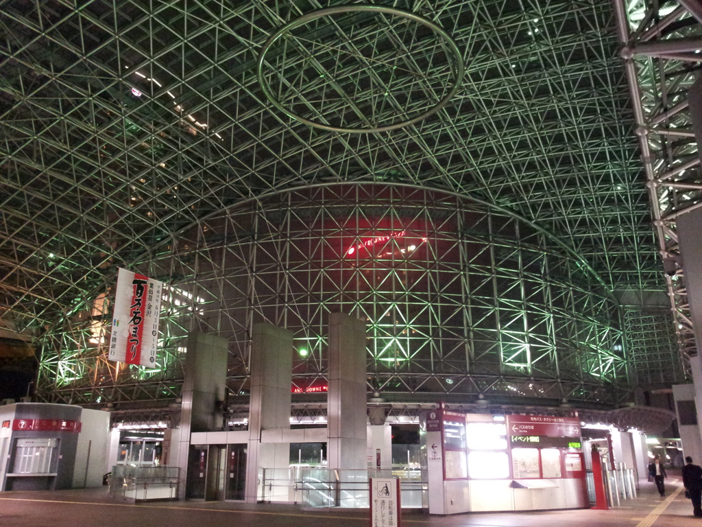 2016/05/11_夜の金沢駅 もてなしドーム