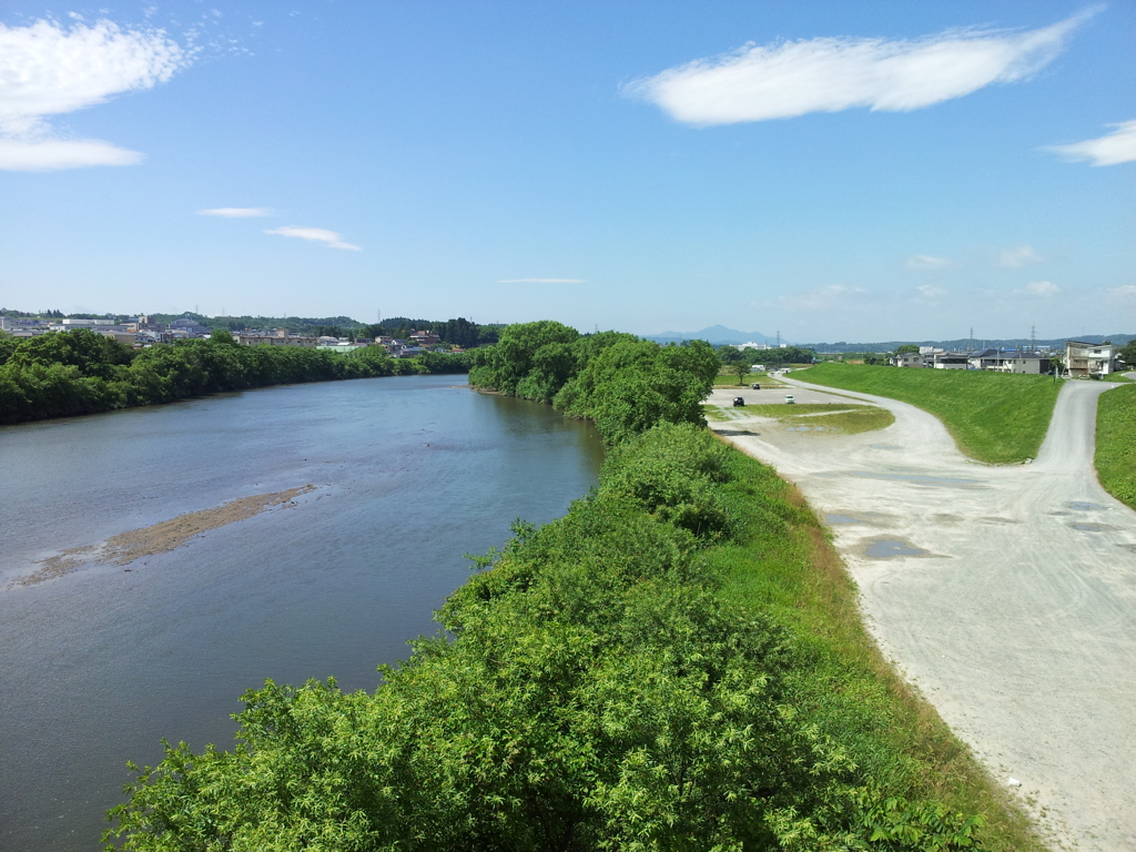 2018/07/15_ふれあい橋から馬渕川上流を望む