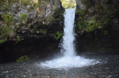 DSC_0376　陣馬の滝H26.5