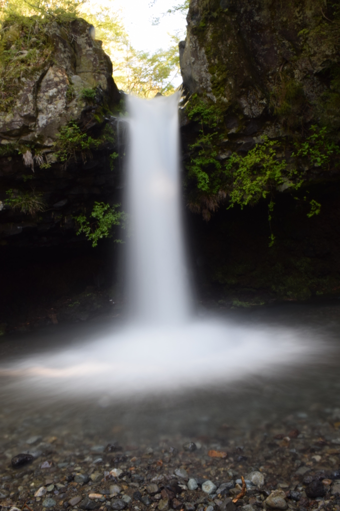 DSC_0377　陣馬の滝H26.5