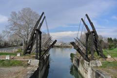 アルルの跳ね橋（ラングロワ橋）