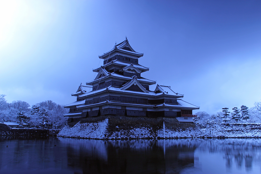 雪の天守閣　２