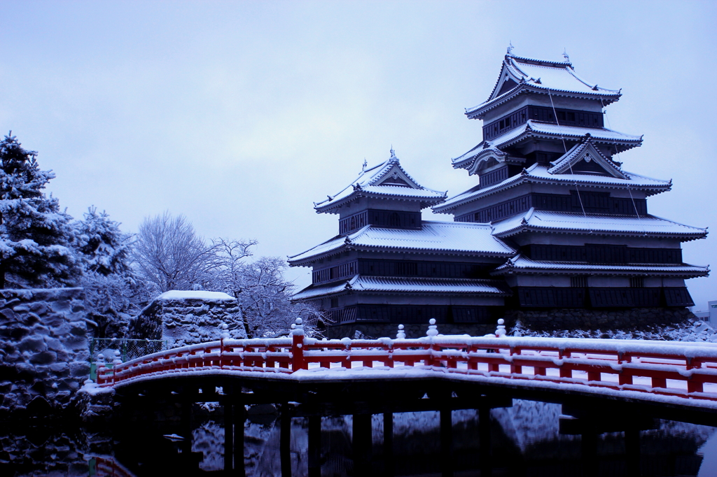 雪の天守閣　１
