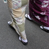 淑やかに