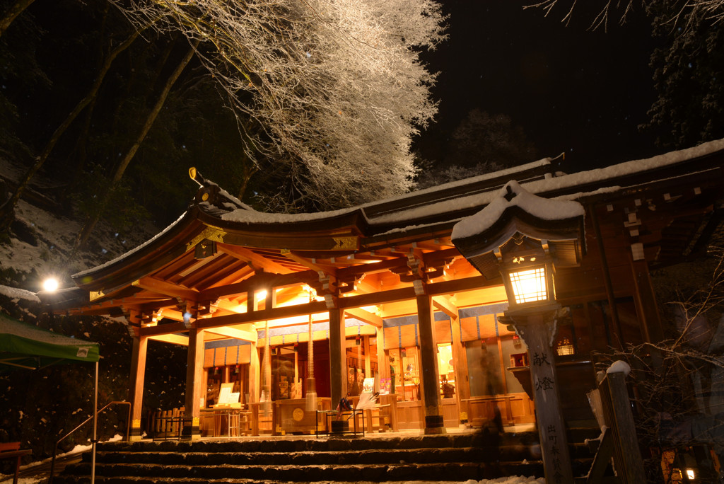 貴船神社・雪の日限定ライトアップ2