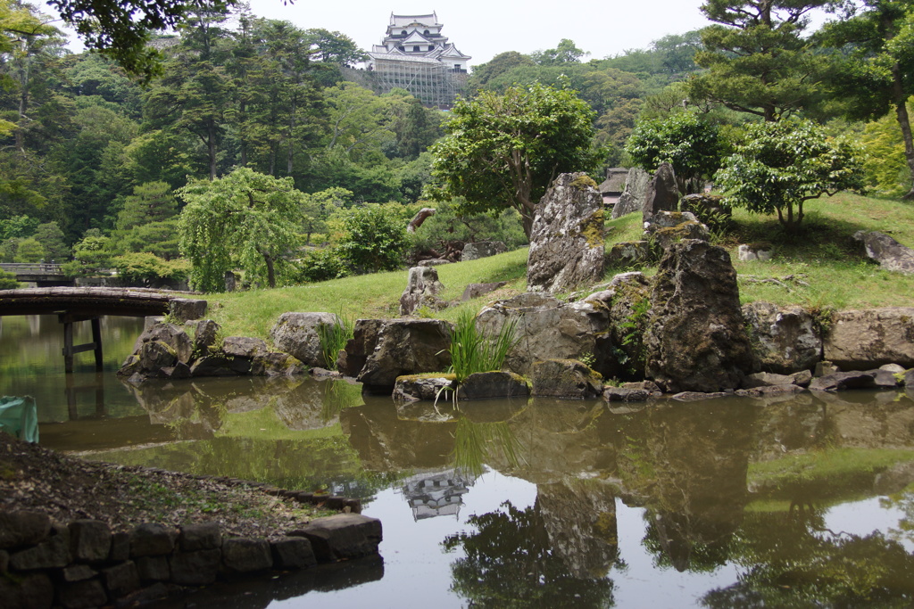 彦根城を入れて