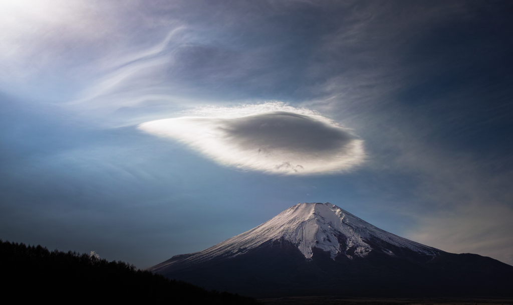 競演笠雲　