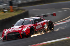 23 MOTUL AUTECH GT-R