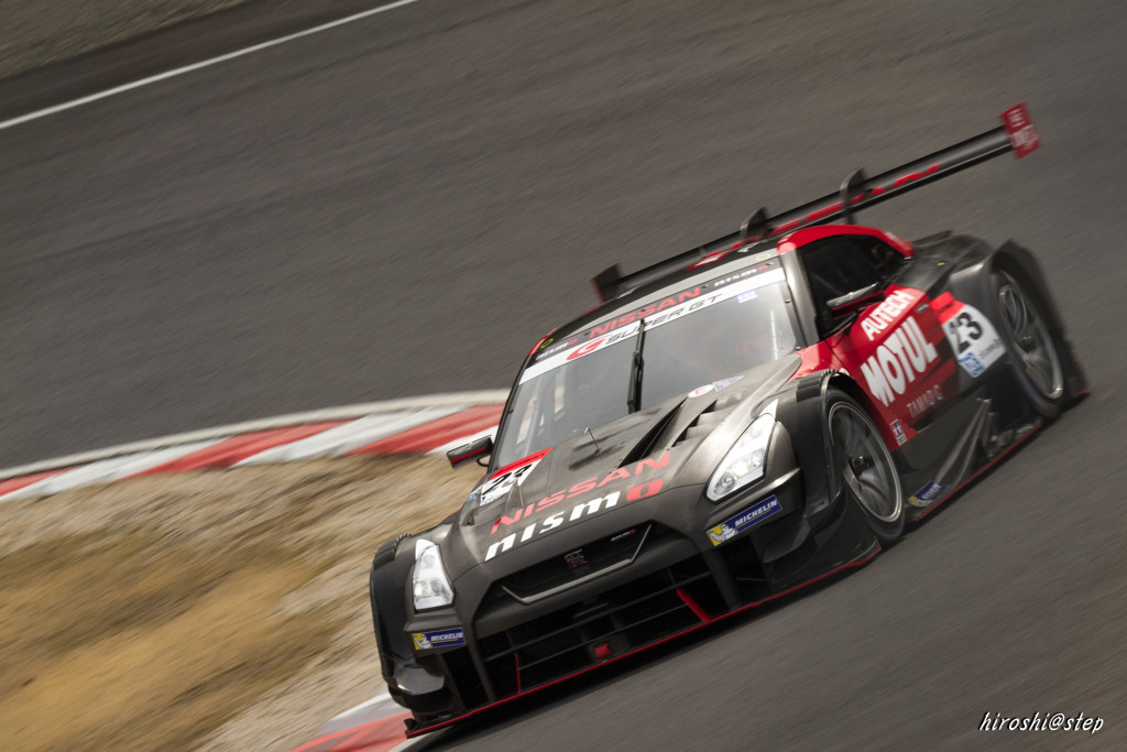 23 MOTUL AUTECH GT-R