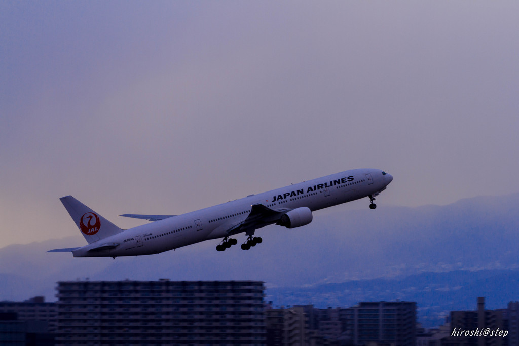 JAPAN AIRLINESの飛び立ち