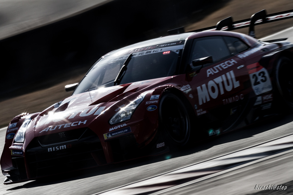23 MOTUL AUTECH GT-R