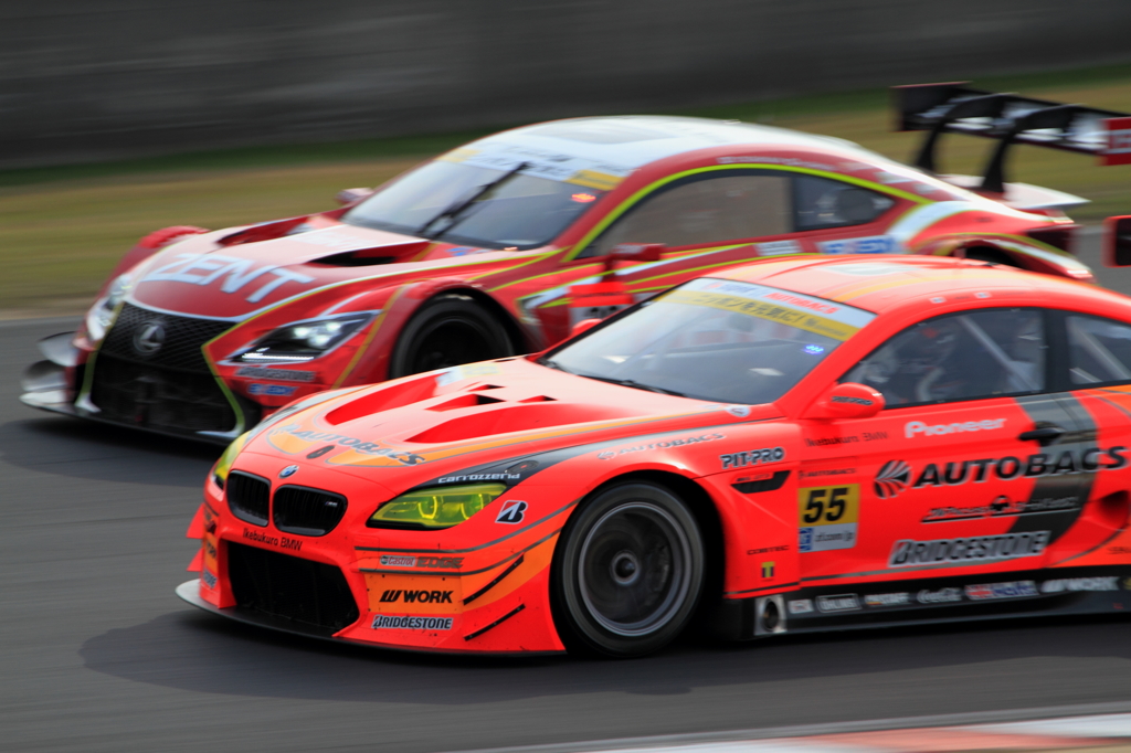 BMW M6 GT3　+　ZENT CERUMO RC F　