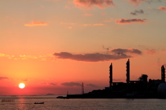 日本触媒と夕日