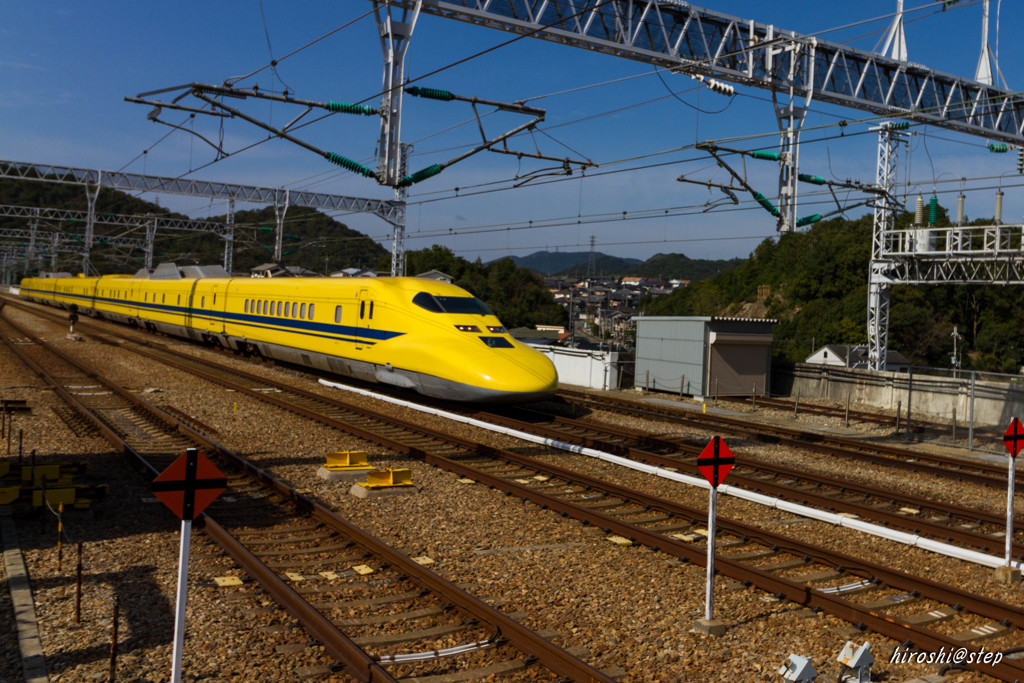 相生駅　ドクターイエロー　通過２