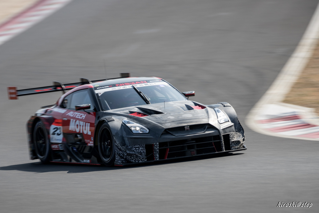 23 MOTUL AUTECH GT-R