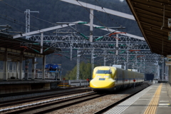 相生駅　ドクターイエロー　通過3