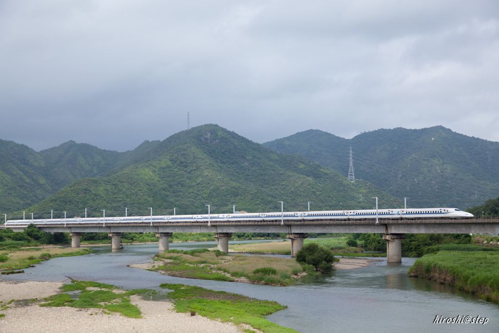 千種川の700系