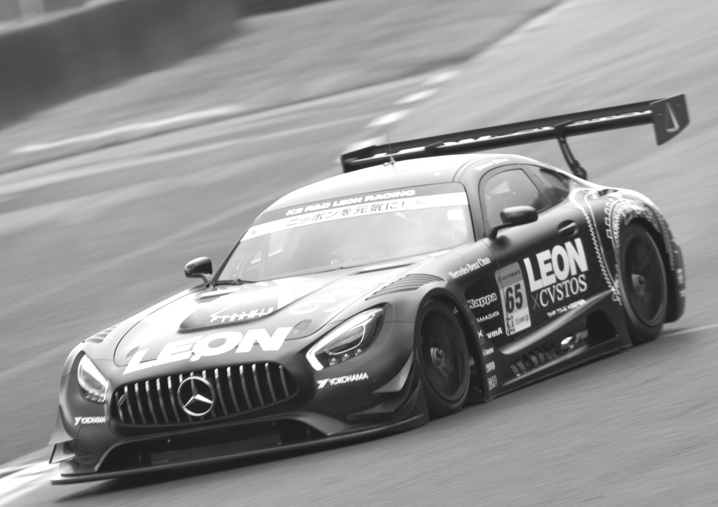 LEON CVSTOS AMG-GT