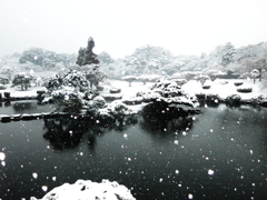 御苑の雪景色