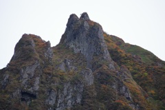 霧から顔を出す