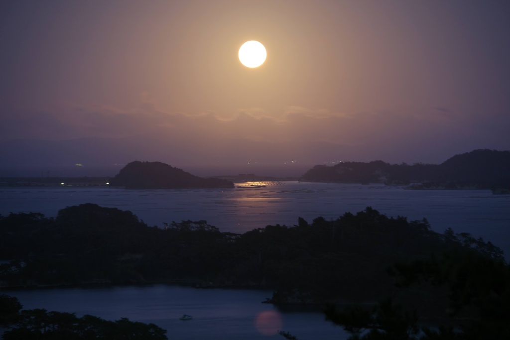 松島の満月