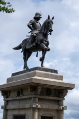 騎馬像1