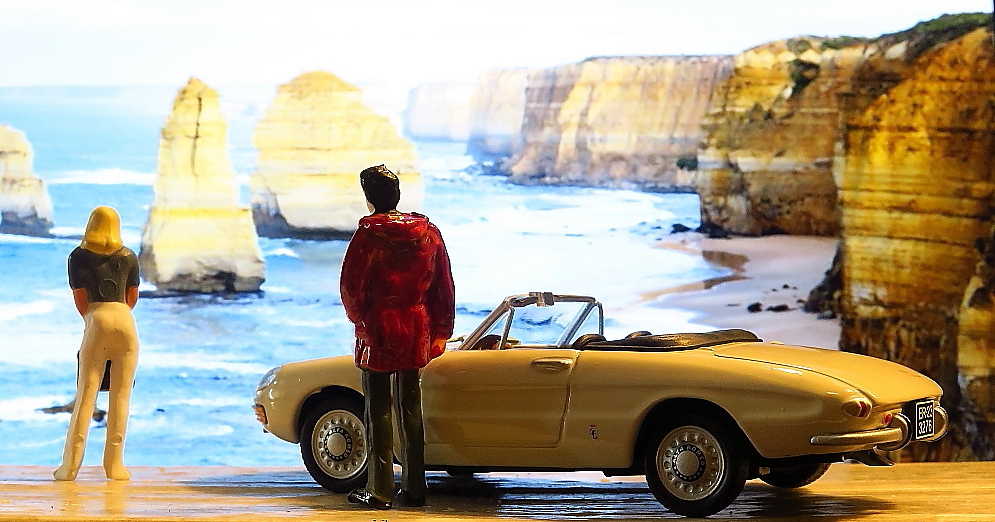 (Ⅱ) 1966 ALFA ROMEO DUETTO 1/43