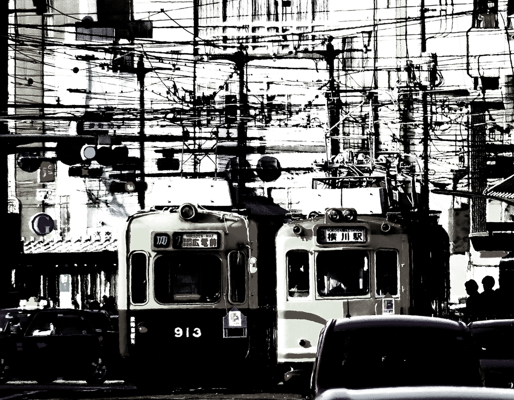 架線がゴチャゴチャ～まっ！良いけど～(´艸｀*)