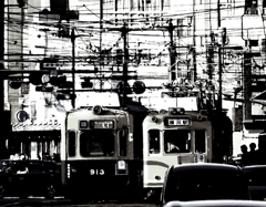 架線がゴチャゴチャ～まっ！良いけど～(´艸｀*)