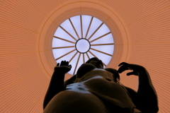 裸婦(ブロンズ像）