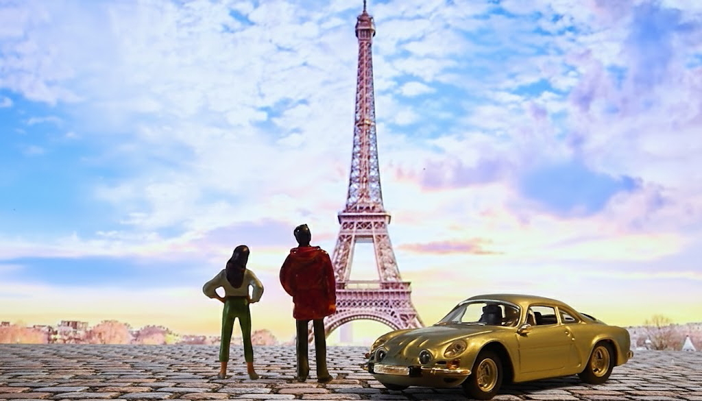 仏) アルピーヌルノーとエッフェル塔