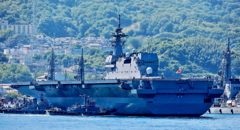 2)~護衛艦「かが」