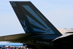 F35B尾翼